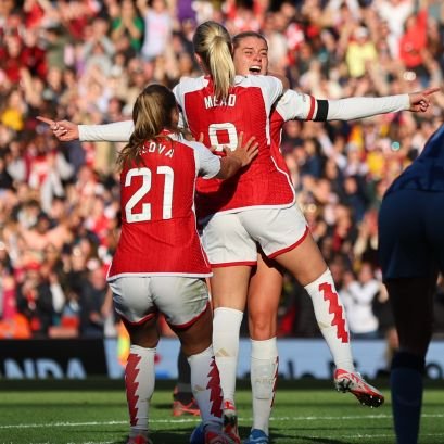 injurywfc's profile picture. 26. Arsenal. Daydreamer ig. Books. 🪐