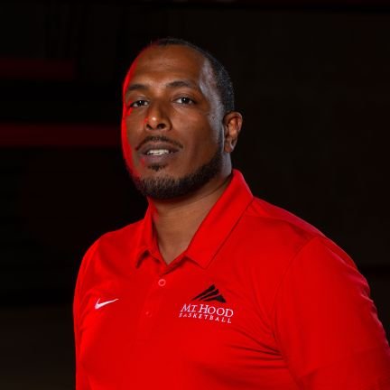 Associate Head Coach Men's Basketball @MtHoodmb

Owner/Director @RoseCityBBall