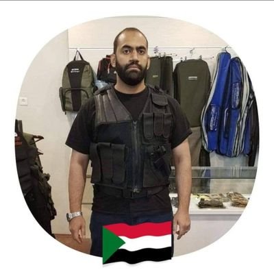 ‏‏‏‏مجرد إنسان، أبحث عن الخير في كل مكان، أحب البساطة، وأتمنى السعادة والهناء لكل الناس، فأهلاً وسهلاً ومرحبا.. 
(｡◕‿◕｡)