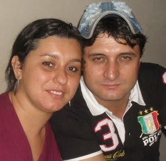 Amo,choro, sofro, rio,canto, danço, erro, acerto....sou ser humano!!!!