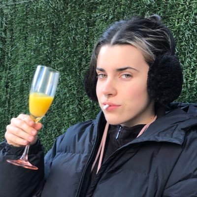 lauraxmas01's profile picture. hoy quiero confesar que estoy algo cansada