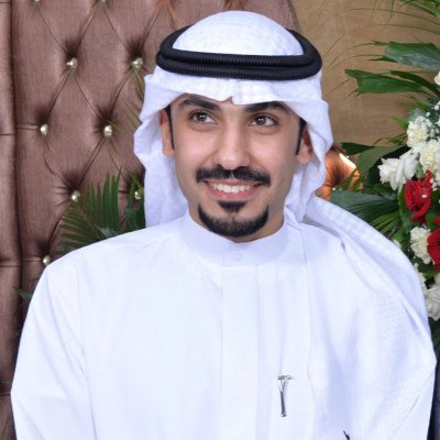 لا تكره والتمس سبعين عذراً لا تحمل همًا يُزيل جمال ابتسامتك