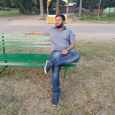 pritishRaj031's profile picture. Just random guys 😜