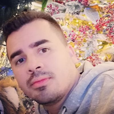 Jasson8412's profile picture. La vida es solo una.