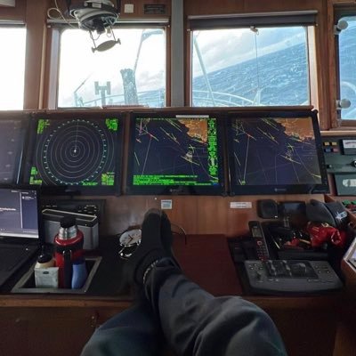 _erix_'s profile picture. nautical student 🛳️