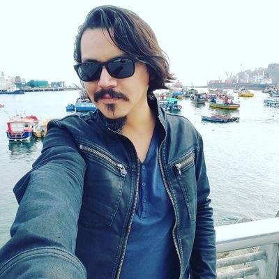 gortubia's profile picture. La electrónica es un arte entretenido.
