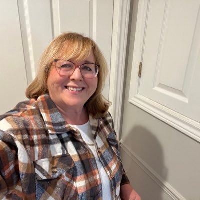 lassie50's profile picture. Lover of life whether good or bad. Family is everything to me. Laugh alot u will live longer. Proud Canadian.