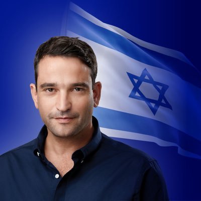 אבא של אופיר ורותם. ראש עיריית הוד השרון. ומותר, ומותר לאהוב. #YNWA