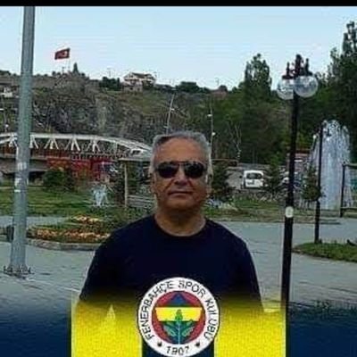 #Atatürkçü; Demokratik lâik; Türkiye Cumhuriyeti sevdalısı..!  ve de..  💛 💙