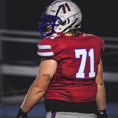 Bartlett high School, class 2026 6’3 280 OL, 40 time- 5.23  nick.williams26nsr@gmail.com