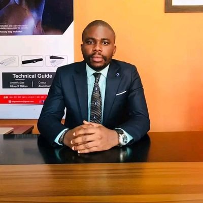 Ceo de 365 Communication, Motivateur, webmaster et administrateur délégué de Mbuetete logistique