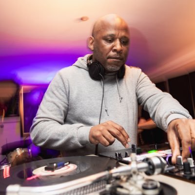 🇿🇦DJ/producer | Spinning Beats & Breaking Boundaries | Hip Hop head since ‘84| Member of @beatbangaz | Cape Town, SA 🌍 #MusicIsLife #HipHopCulture