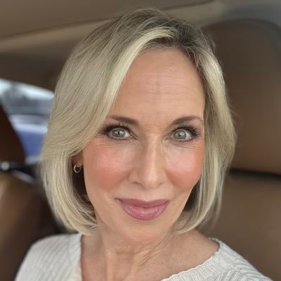 Emmy winning news anchor. 20 years with CBS 8 San Diego. Proud mom, dog lover, vegetarian, tennis fan. instagram: @barbaraleenews8 threadsapp: @barbaraleenews8