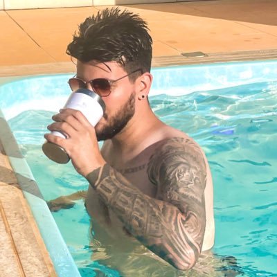 “make up stories with the people around you” *Gaúcho | BH 🌎 *24* Cruzeirense 🐺* Blessed † 🙌🏻🙏🏻 insta: _victorfrc