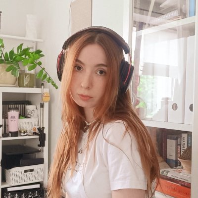 komedyja Profile Picture