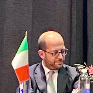 🇮🇹 Italian diplomat. Previously in 🇷🇴 🇷🇺 🇺🇸 now serving in 🇦🇷 as Consul General at @ItaliaenBsAs              RT not endorsement. Personal views only
