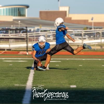 KICKER!  Class of ‘26. 5’11” 165lbs. Gardner Edgerton high school. 3.5 GPA. recruiting email: trenthoney@gmail.com (my dad since I’m only a sophomore)