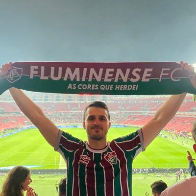 “A paz, a esperança e o vigor unido e forte pelo esporte. Eu sou é Tricolor!” 🇭🇺