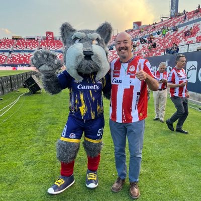 Emprendedor, Potosino, Padre de 2 hijos, Me gusta la politica e historia. Atletico San Luis, Cowboys, Real Madrid, Checo Perez