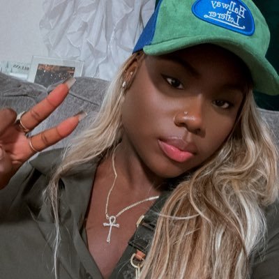 Saunjayyy's profile picture. God did. ✨