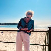 Zoe Bloom (@zoefbloom) 's Twitter Profile