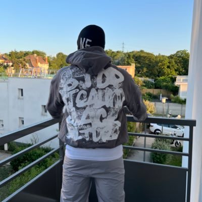 Ze_Pequeno03's profile picture. 