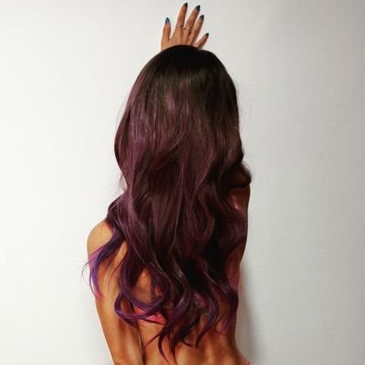 yunaluna_01's profile picture. Reserva del 98.
Sincera y fiel a mis sentimientos.