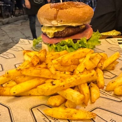 L9NfH3ZfBApqbd5's profile picture. 