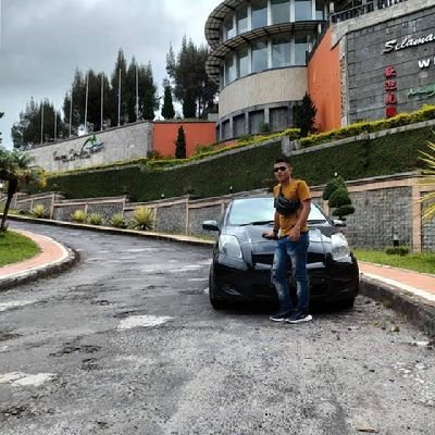 FeyShadega21100's profile picture. 