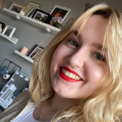 itismeNiamh's profile picture. Postgraduate student of PR and Strategic Communication @StirUni; Graduate of BPLS @hulluni