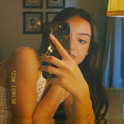 YasminW76714299's profile picture. 