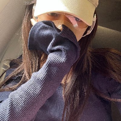 etsheareal's profile picture. 