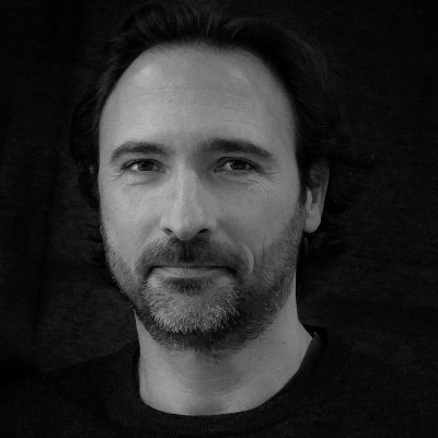 Director, productor y escritor de documentales.
También https://t.co/oxgYA81r4l
