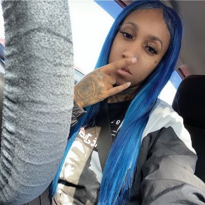 KharmaKash's profile picture. 29.