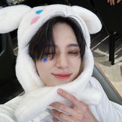— a fest dedicated to our samoyed jeno! ~ master thread linked below! please notify me if it breaks! ↴