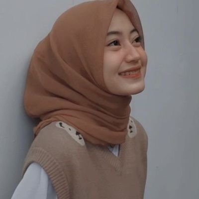 eylienahsani's profile picture. sukai aku