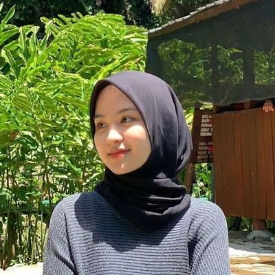 rarahayuprahas's profile picture. sukai aku