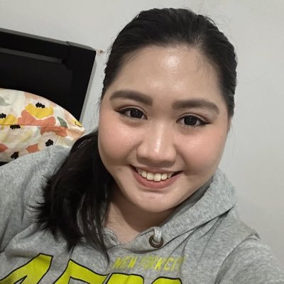 chessikitty's profile picture. Cozy game lover who also enjoys horror games. Please be patient with me I have ADHD. 🌸