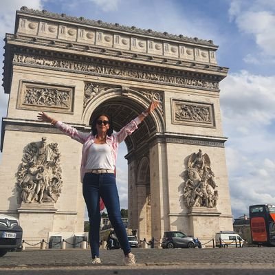 chavitarola's profile picture. Me encanta lo que hago....profesionalmente creciendo día a día y a nivel personal con una paz infinita.  Gracias Dios!