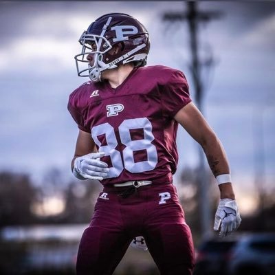 Height - 6’1ft| Weight-180 WR/RB| recruit ready football | 3.7 GPA| C/O 2024🇨🇦2025🇺🇸