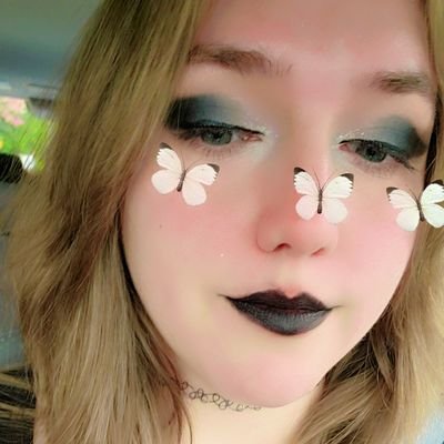 🌈🦄Caretaker and Mom to one
affiliate streamer sometimes, 🗡️Mod life🌈🦄