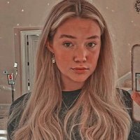 Becca (@beccagfx12) 's Twitter Profile