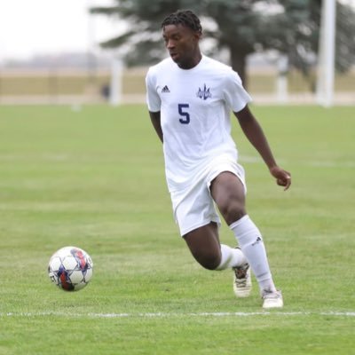songelela mwenemkamba. email:jerrlymwenemkamba@gmail.com Phone number: +1 319-526-9634 Mississippi Valley 2nd team 2x