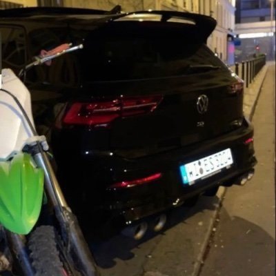 pas2ralentir___'s profile picture. Elle fait tout pour te mettre dedans