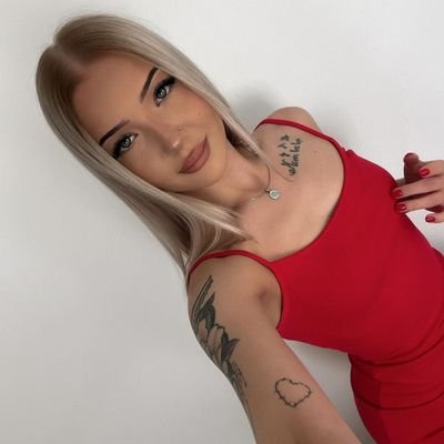 AnnikaRose0 Profile Picture