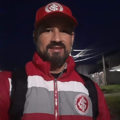 Neto de Colorado, filho de Colorado, irmão de Colorado(a), esposo de Colorada e pai de Colorado(a). Aqui é Inter @SCInternacional