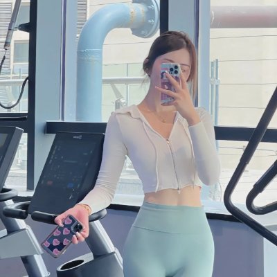 wahabevitch's profile picture. Hustling hard and shining brighter.