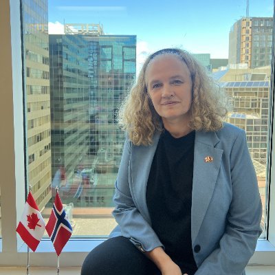 The official Twitter account of the Norwegian Ambassador to Canada. 

https://t.co/t8ZMC5kOO3