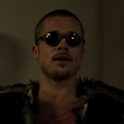 Demindenberi's profile picture. yol yakınken dön,35 lik değil 70 lik.