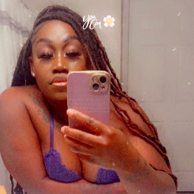 Single....Capricorn . Social butterfly 💕 Up and coming MUA 💕💕#Followme on IG MUA_KaylaJae